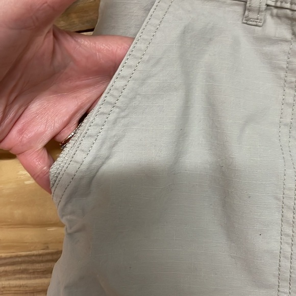 Eddie Bauer size 12 Tan High Waisted 5” Chino Shorts with Pork Chop Pockets - Picture 4 of 11